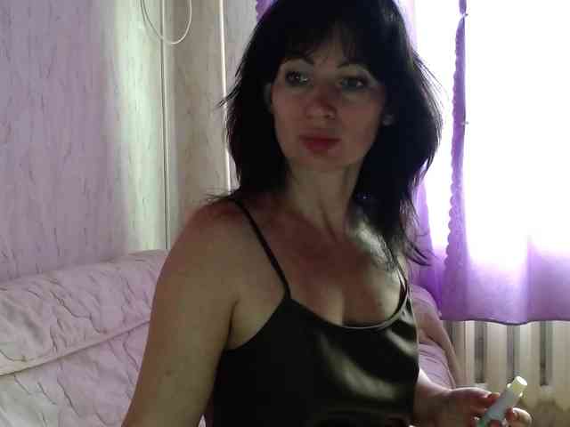 KedraLuv webcam