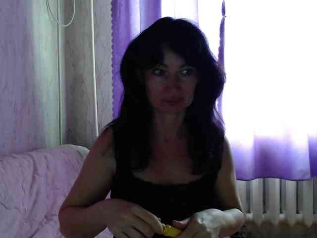 KedraLuv webcam