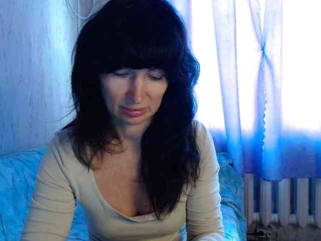 KedraLuv webcam