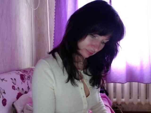 KedraLuv webcam