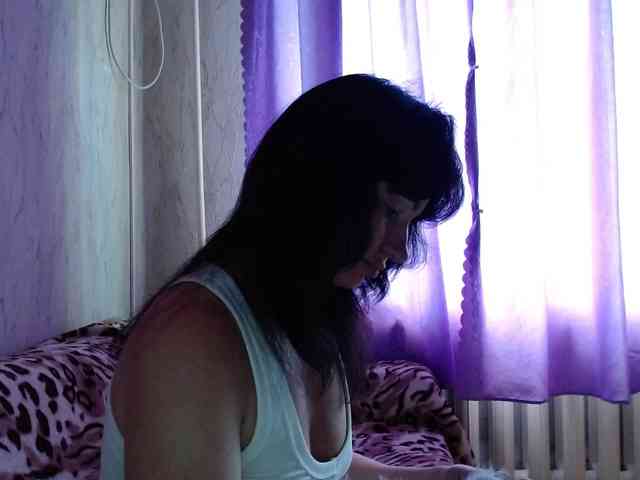 KedraLuv webcam