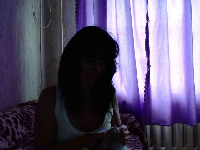 KedraLuv webcam