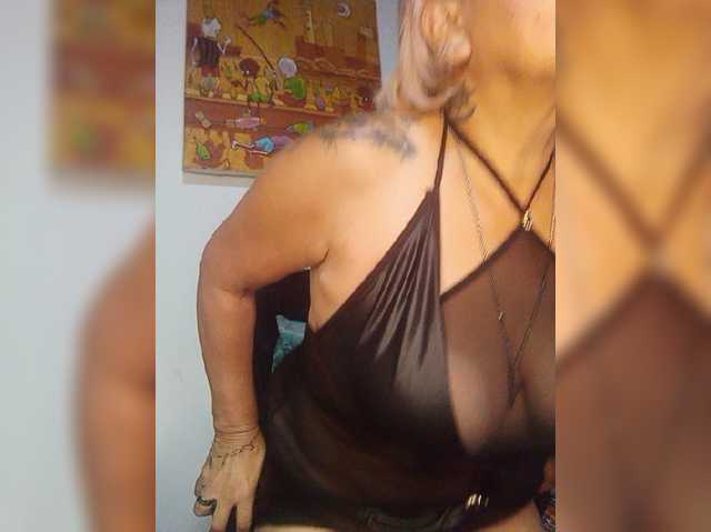 DirtyBiancax live cam on BongaCams
