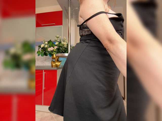 Ledi1 live cam on BongaCams