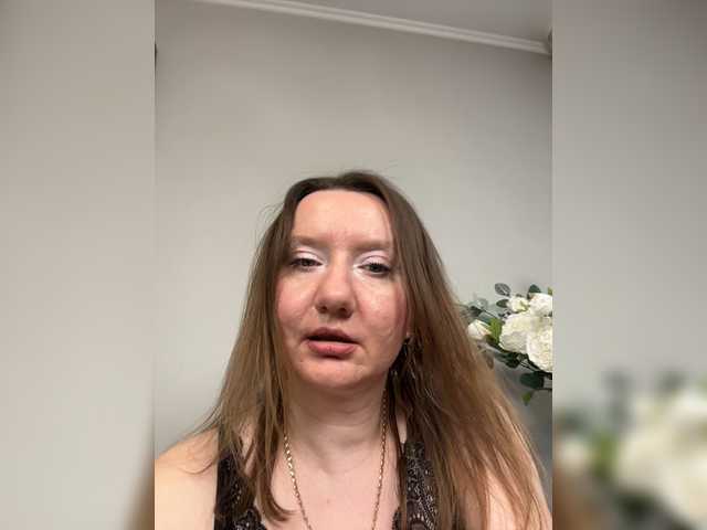 Ledi1's BongaCams show and profile