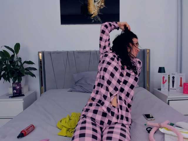 jessykm123's BongaCams show and profile