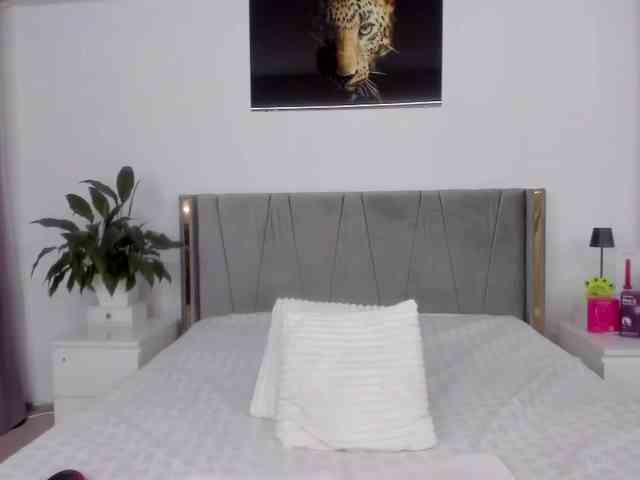 jessykm123 Live Webcam on BongaCams