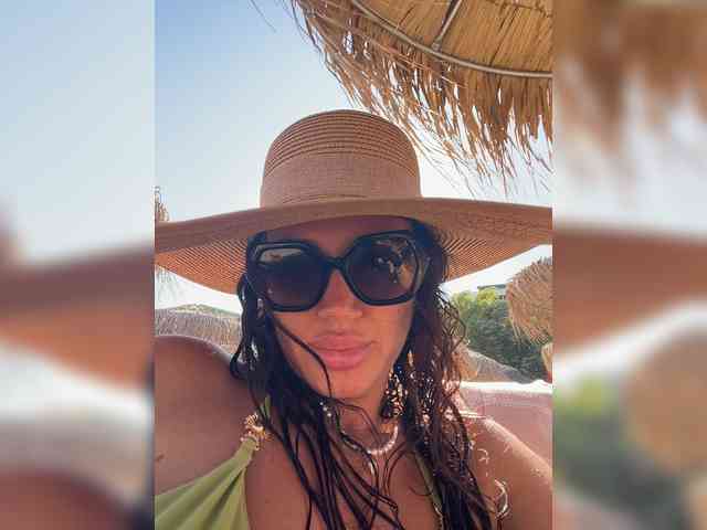 jessykm123 Live Webcam on BongaCams