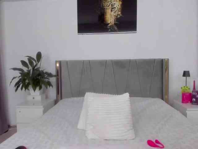 jessykm123 Live Webcam on BongaCams