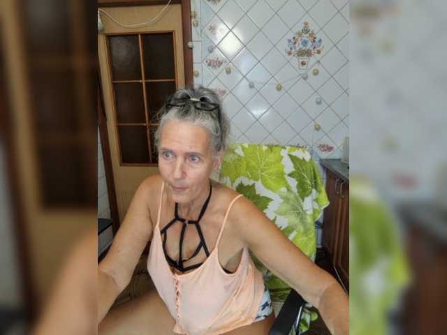lukerya live webcam show