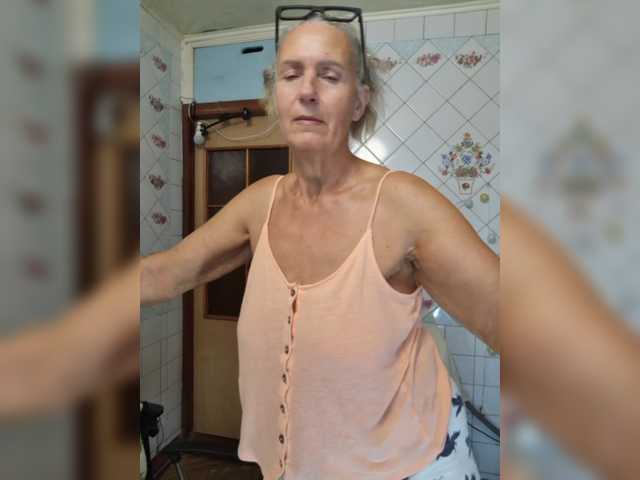 lukerya live webcam show