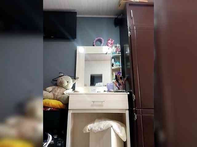 HollyTegan webcam