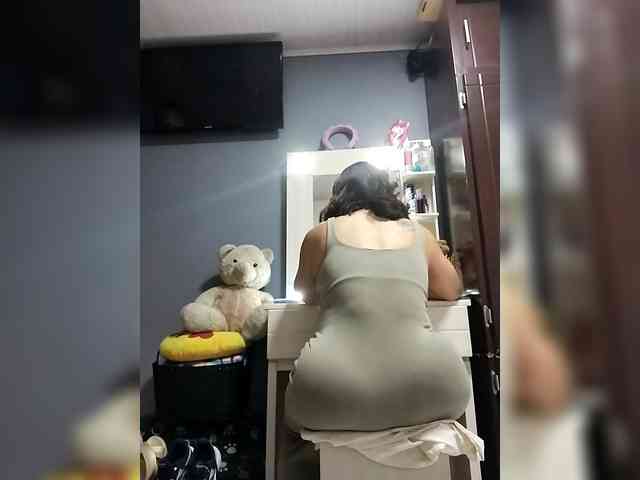 HollyTegan webcam