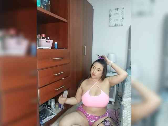 HollyTegan Live Webcam on BongaCams