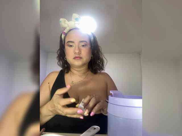 HollyTegan webcam