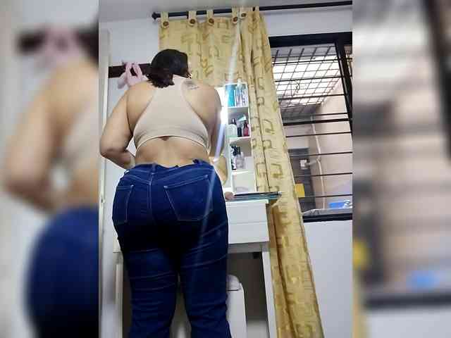 HollyTegan webcam