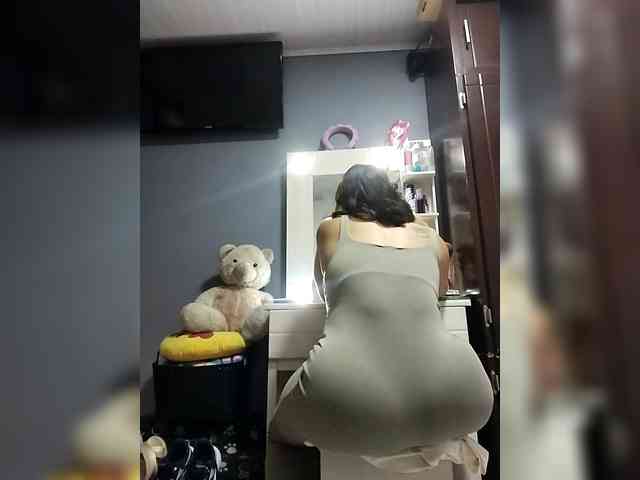 HollyTegan webcam