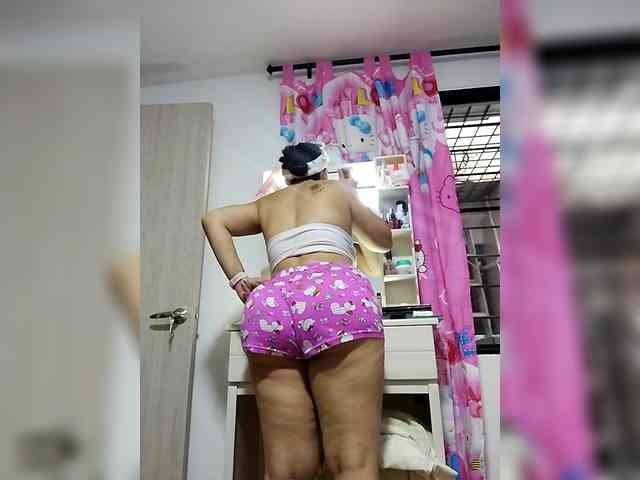 HollyTegan webcam
