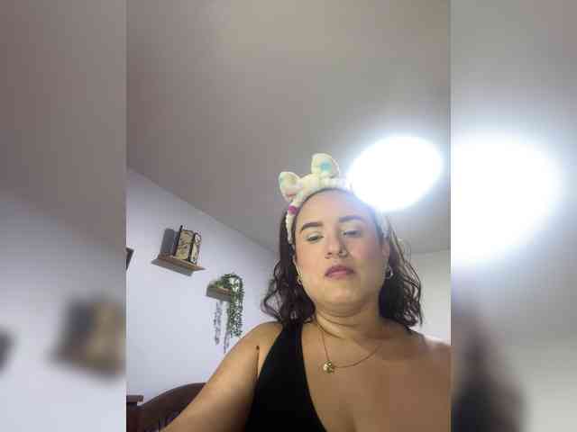 HollyTegan HollyTegan