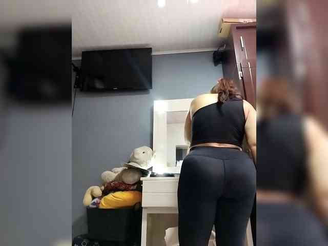 HollyTegan webcam