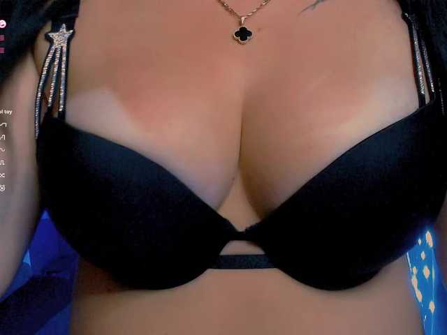 xcrystalxx live cam on BongaCams