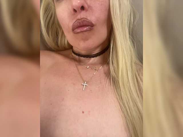 PATRICIA555 live webcam show