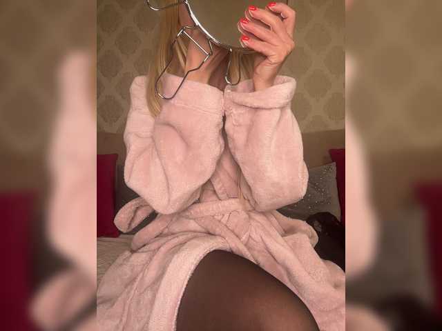 Tati-777 live cam