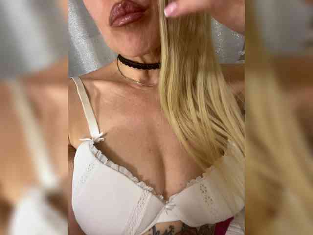 PATRICIA555 webcam