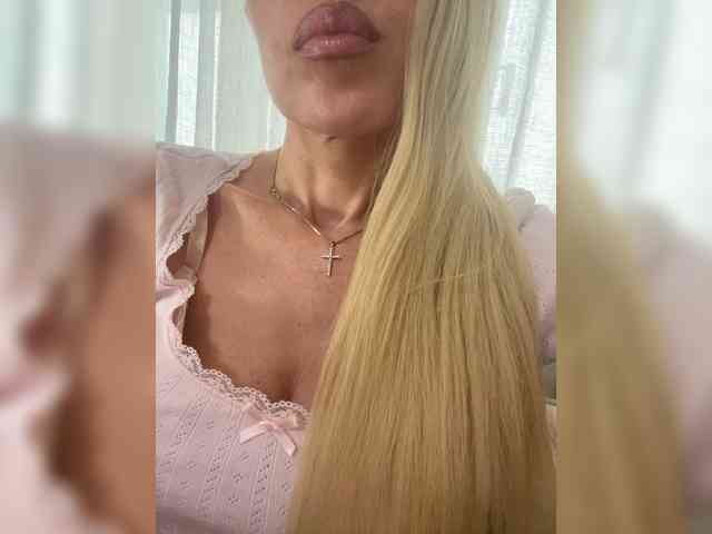 PATRICIA555 webcam