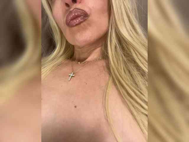 PATRICIA555 webcam