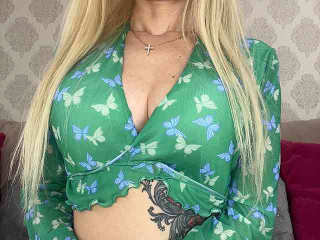 PATRICIA555 webcam