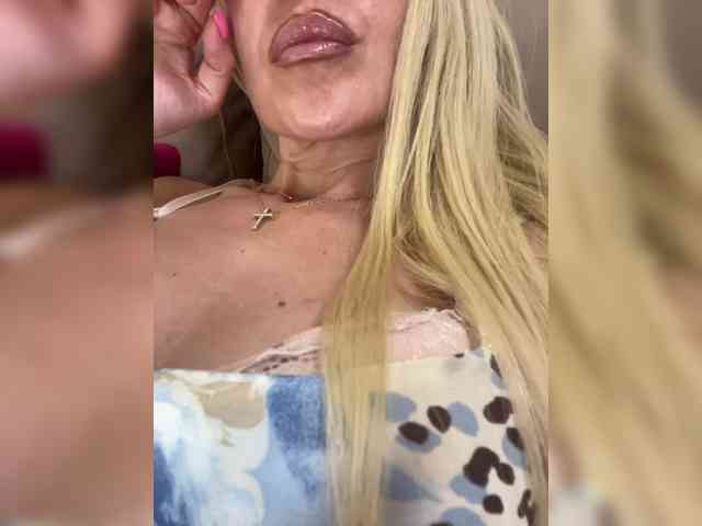 Patricia555's cam show statistics and live stream