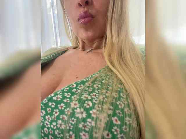PATRICIA555 webcam