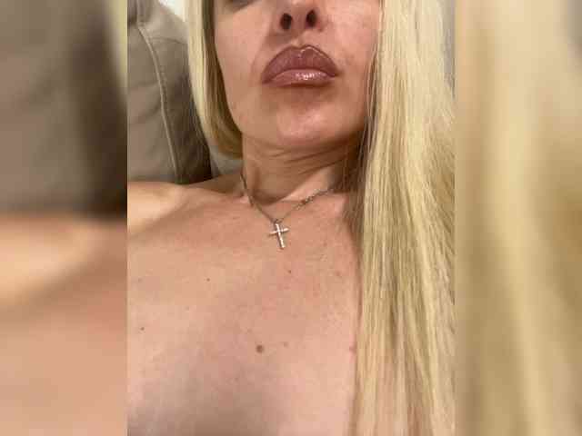 PATRICIA555 webcam