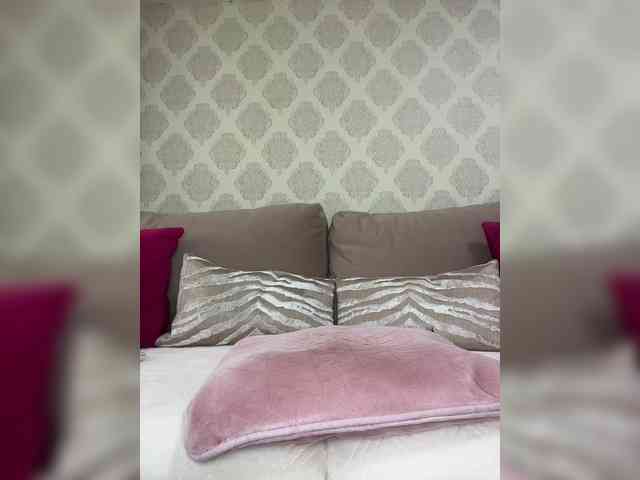 patricia555's live room