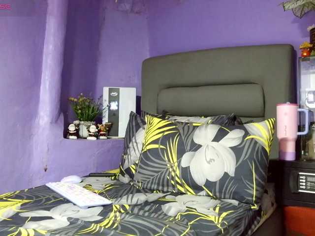 GorgeousGwen live cam preview