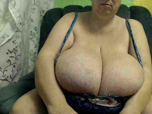 boobs40kk webcam