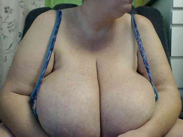 boobs40kk webcam