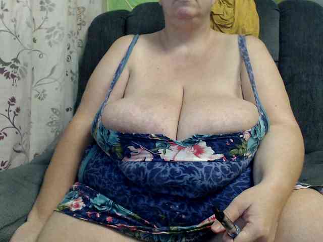 boobs44k Live Webcam on BongaCams