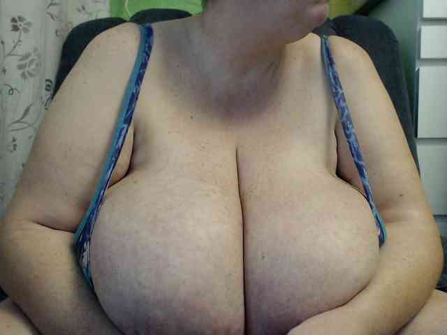 boobs40kk webcam