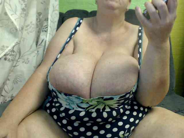 boobs40kk webcam