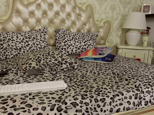 CarmellaAngel live cam on BongaCams