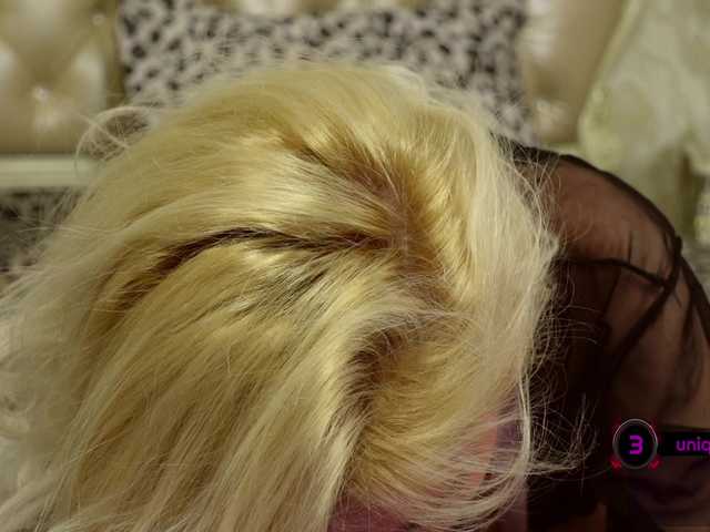 CarmellaAngel live cam on BongaCams