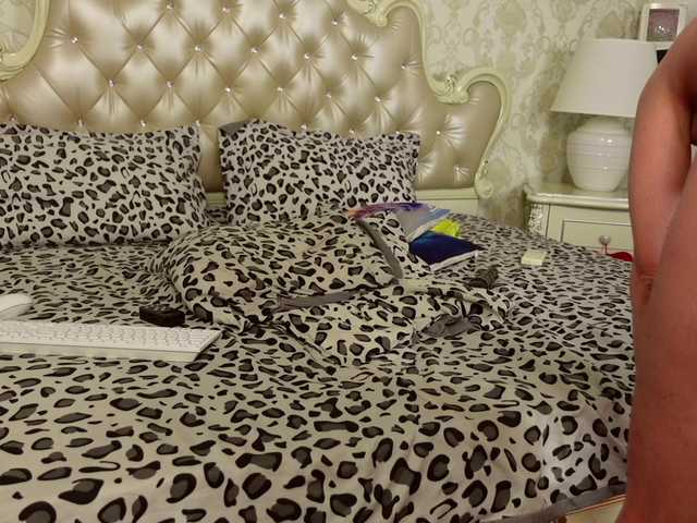 CarmellaAngel live cam on BongaCams