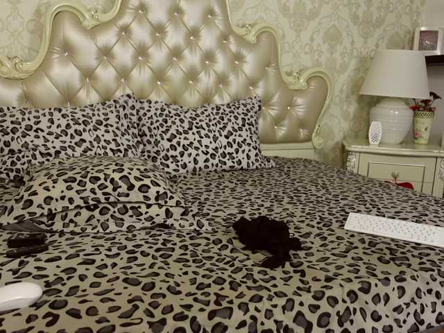 CarmellaAngel live cam preview