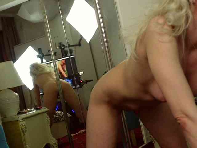 Modella: CarmellaAngel