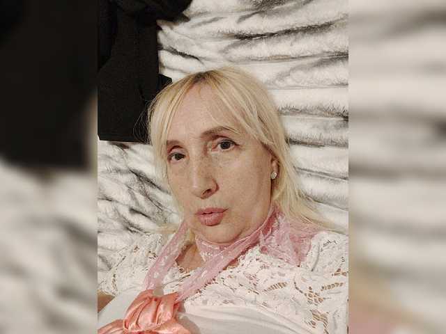 pautina100 live cam on BongaCams