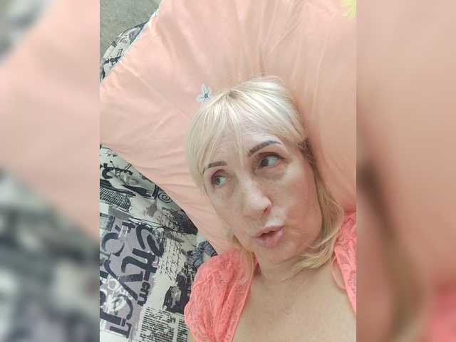 pautina100 live cam on BongaCams