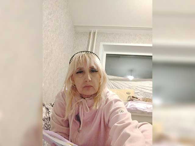 pautina100 live cam on BongaCams