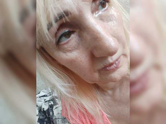 pautina100 live cam on BongaCams